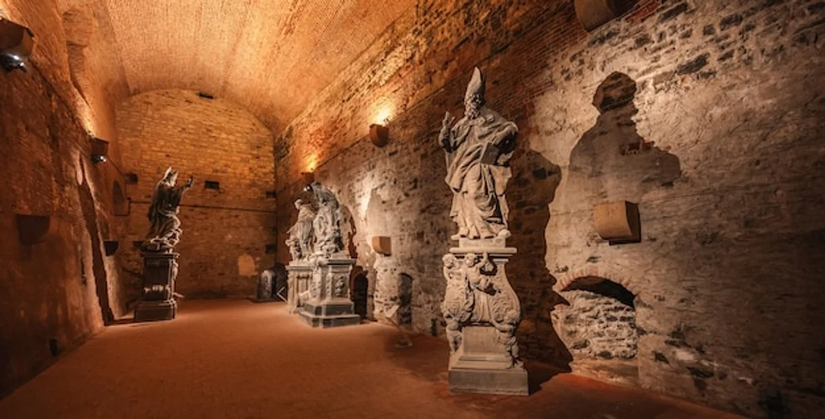 prague vysehrad underground tomb