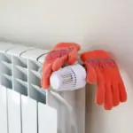 protecting phone battery in cold autumn weather