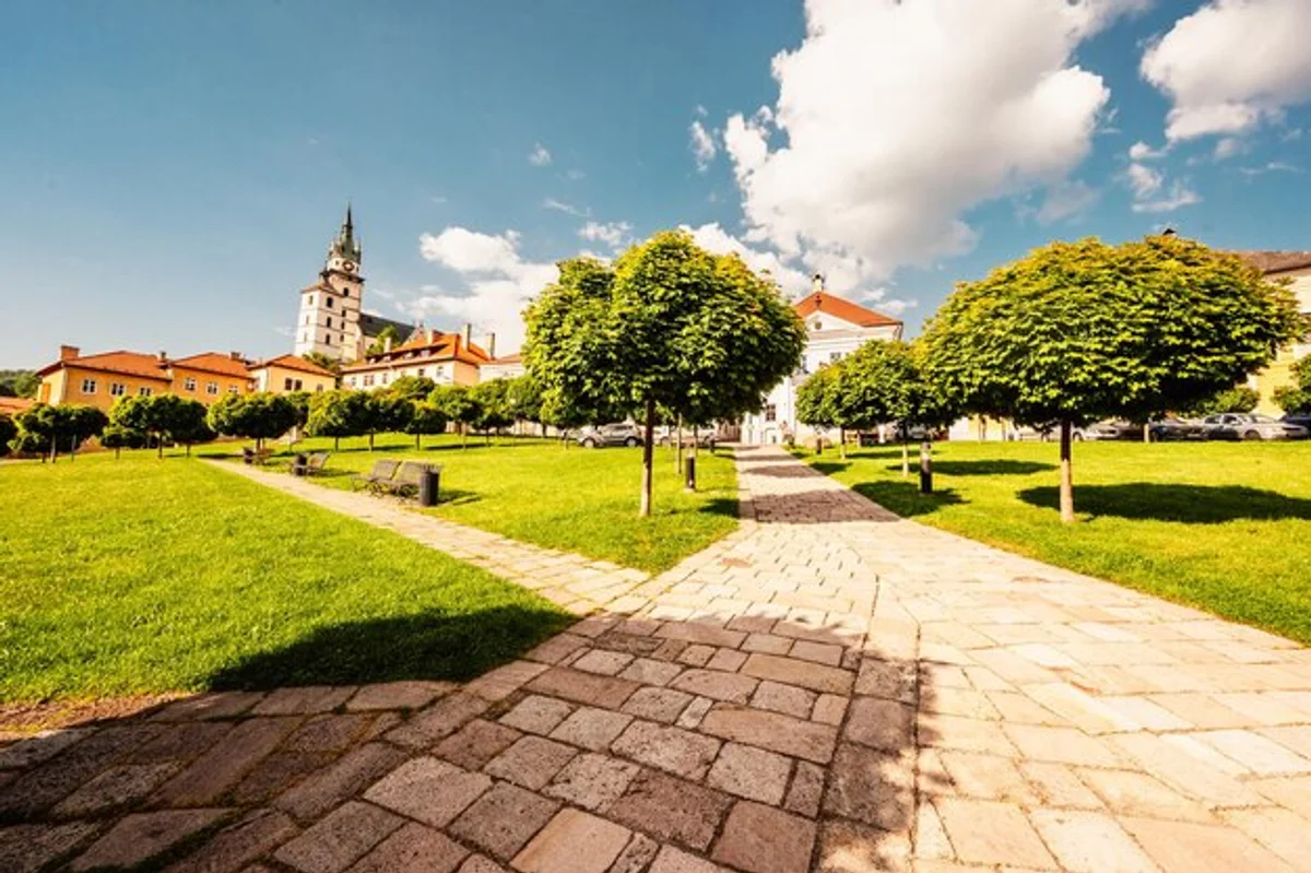night flower planting Czech autumn garden