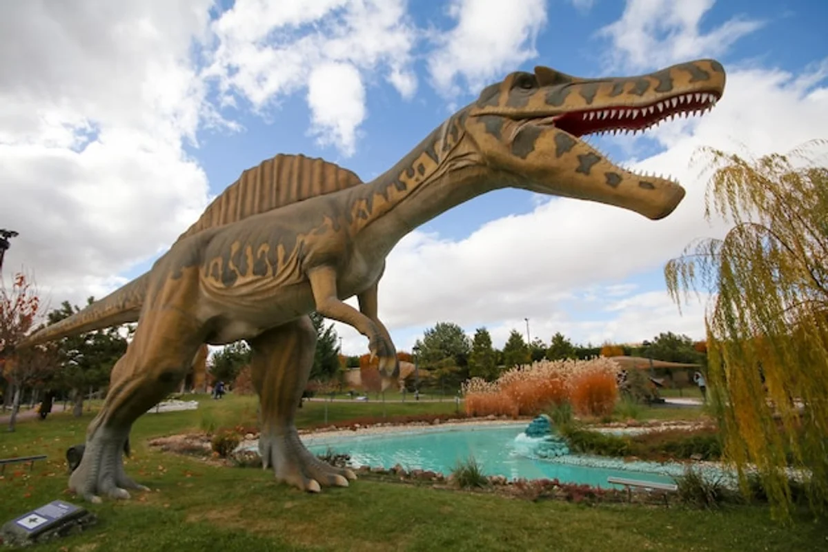 prague art exhibition visitors modern gallery people november