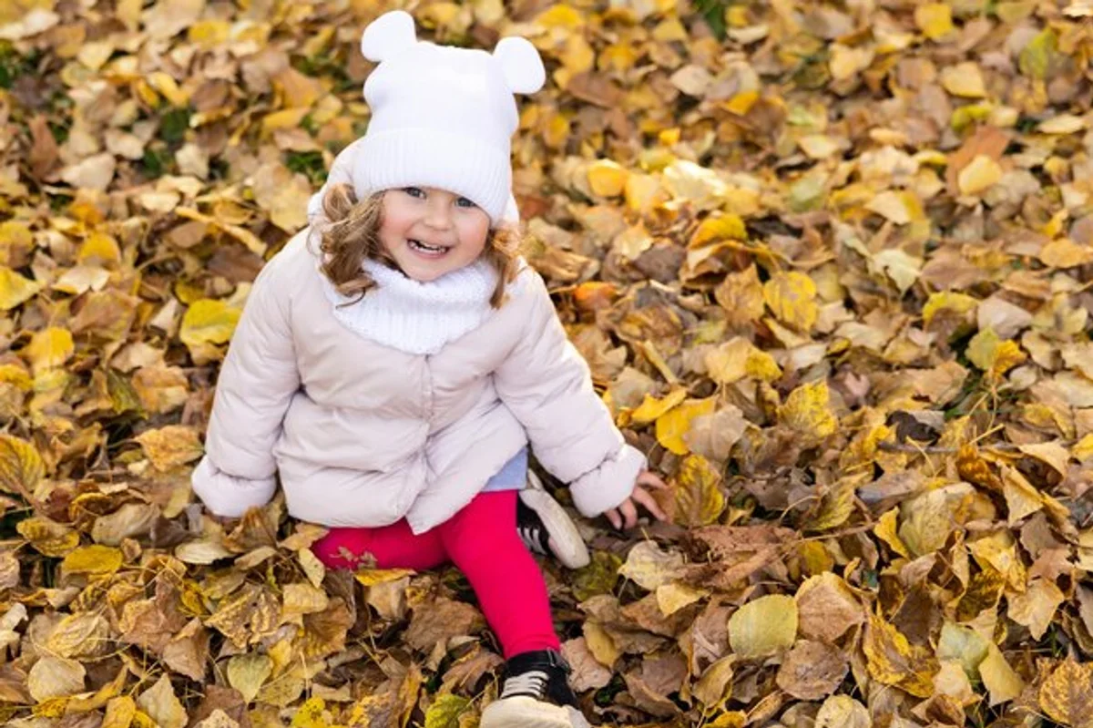 czech people jogging in park autumn leaves