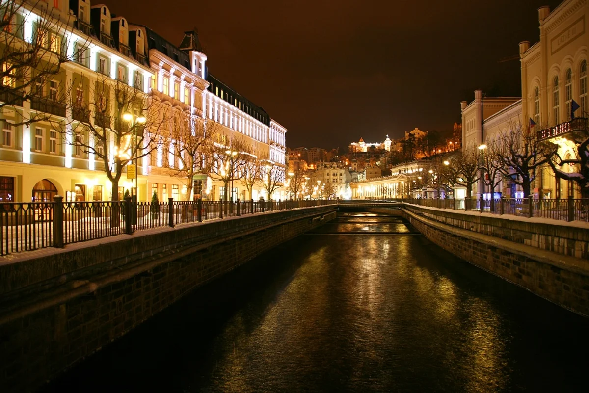 karlovy vary spa empty november evening lights