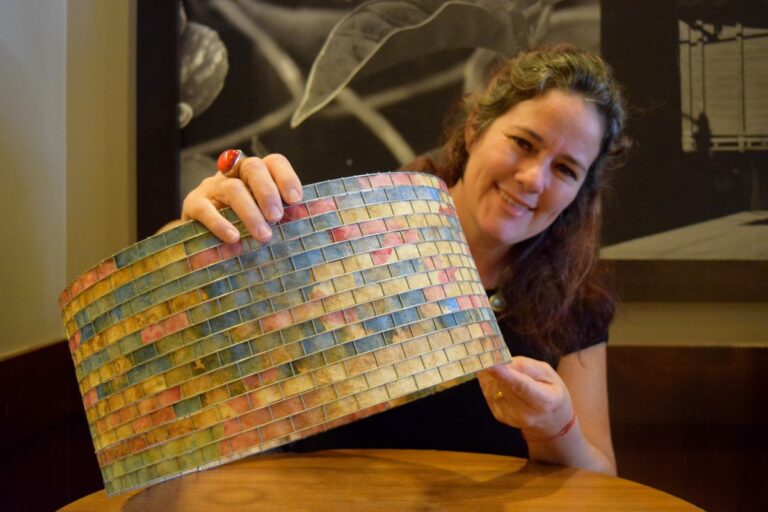 Kávový filtr jako improvizovaný stínidlo pro rostliny? Zahradníci o tom mlčí