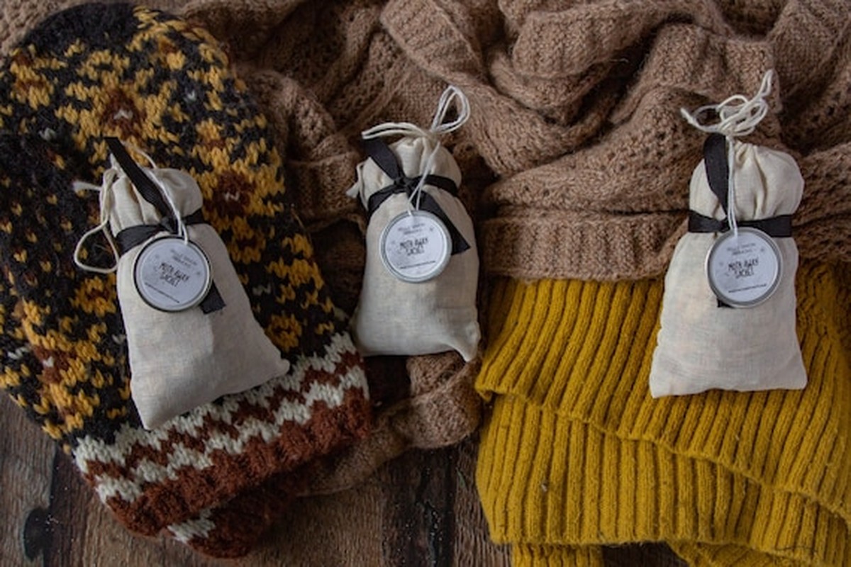 Skořice na půdě proti molům: starý československý trik, který skutečně funguje - image 1