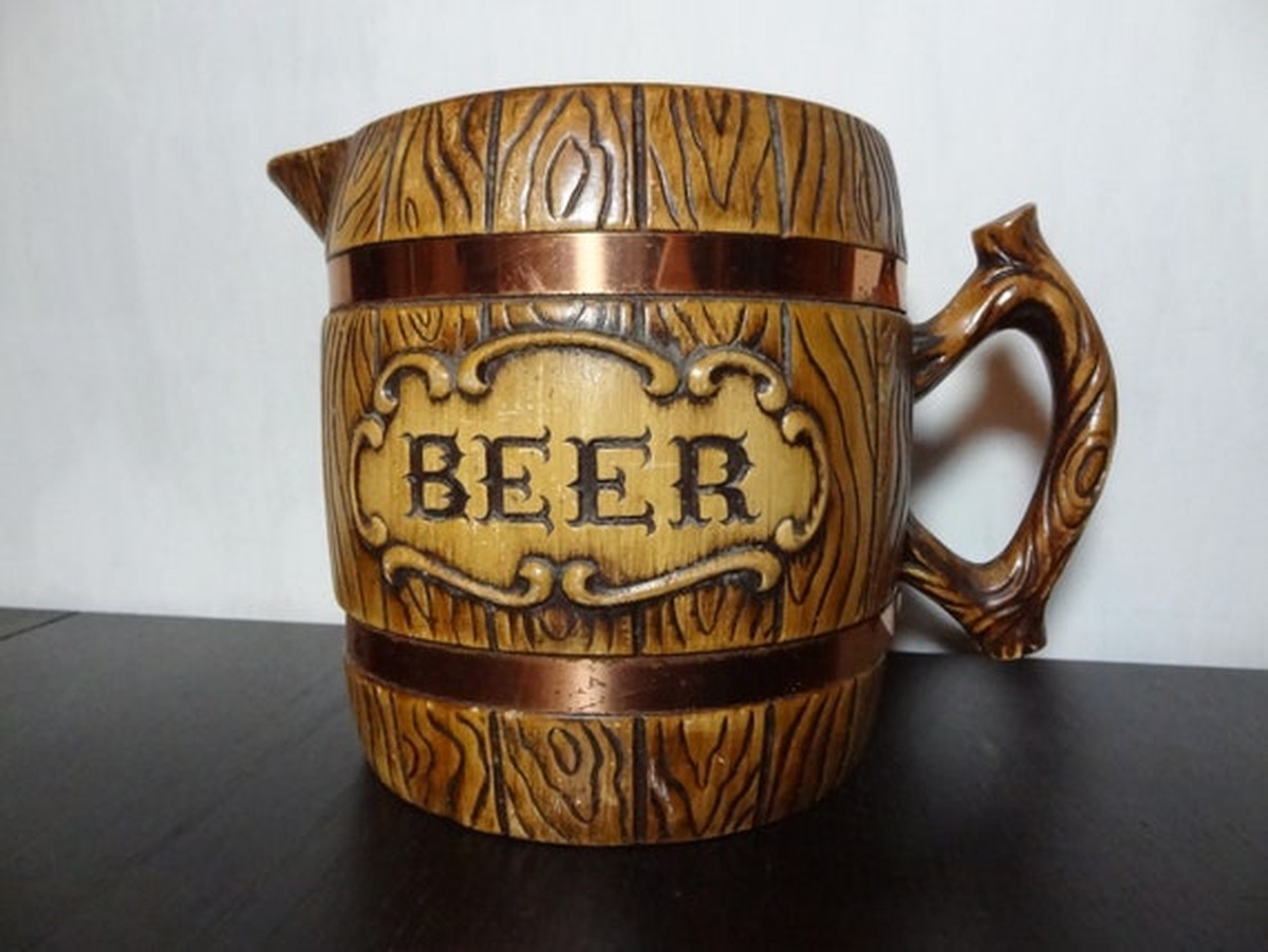 Starý půllitr umístěný mezi rostliny? Záhrada vám poděkuje zásadně - image 1