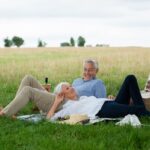 Zahrada bez úsilí: Jak si ji užívat v 50+ letech bez bolestí