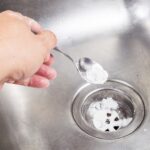 Instalatéři vás prosí: nikdy nesypejte toto do odpadu