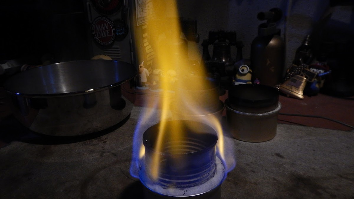 PapírováRole v květináči zadrží vodu. Proč to výrobci hnojiv skrývají