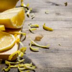 Citrónová slupka v půdě? Řešení na kyselost, které znají jen věří zahradníci