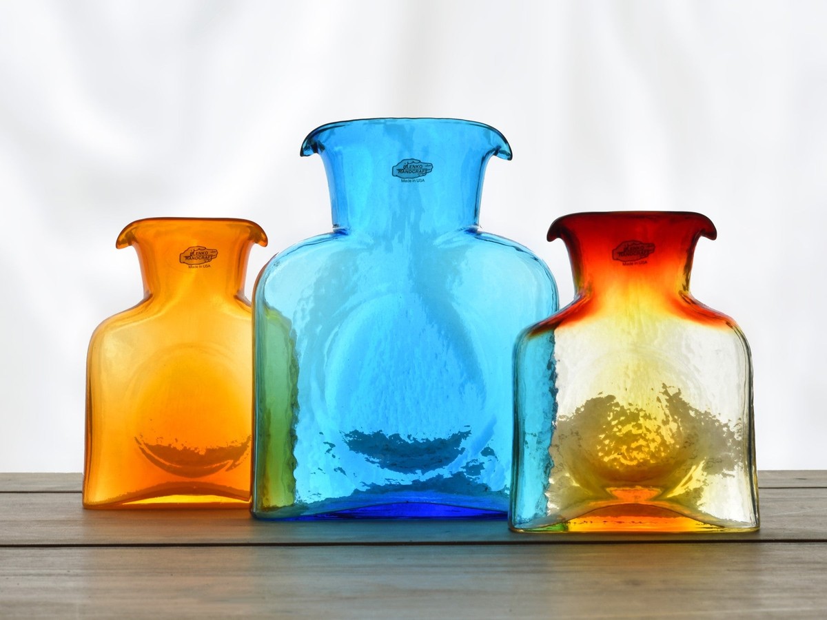 Ocet v zálivce: proč jej hospodyně přidávají do vody na květiny - image 1