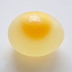 Vejce rozpuštěné v octě: starobylý trik proti škůdcům na bylinkách