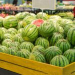 Vlhké noviny pod melouny: proč to zabraňuje hnilobě a zvyšuje chuť