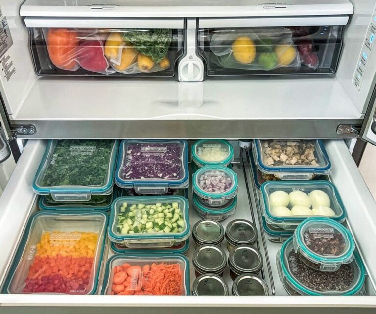 Papírový ručník v lednici prodlouží čerstvost salátu o 10 dní