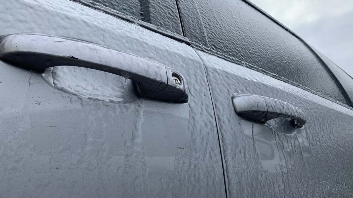 WD-40 na gumovky? Zimní tajemství, které výrobci skrývají - image 1